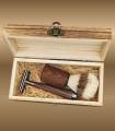 Set Maquinilla Afeitar, Brocha Cerda en Caja de Madera SensaBien