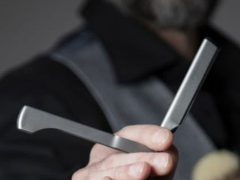 Cómo elegir tu primera navaja de afeitar: guía para principiantes